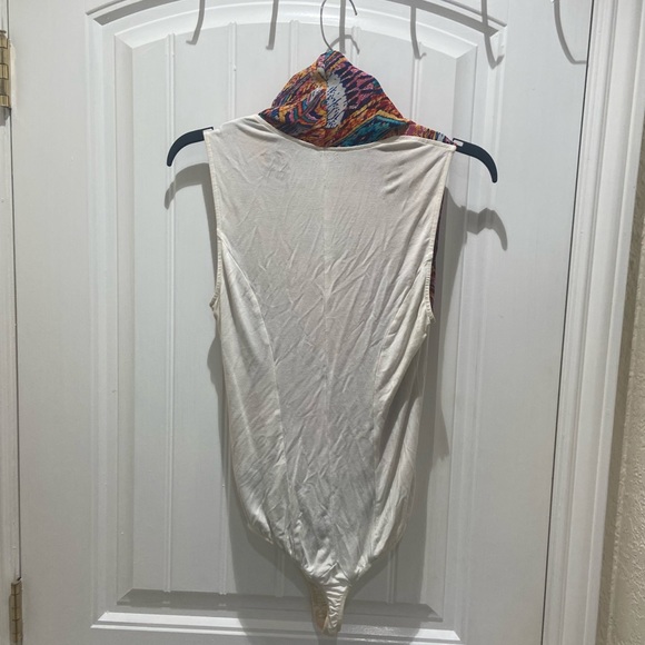 Bebe Bodysuit - Picture 2 of 3